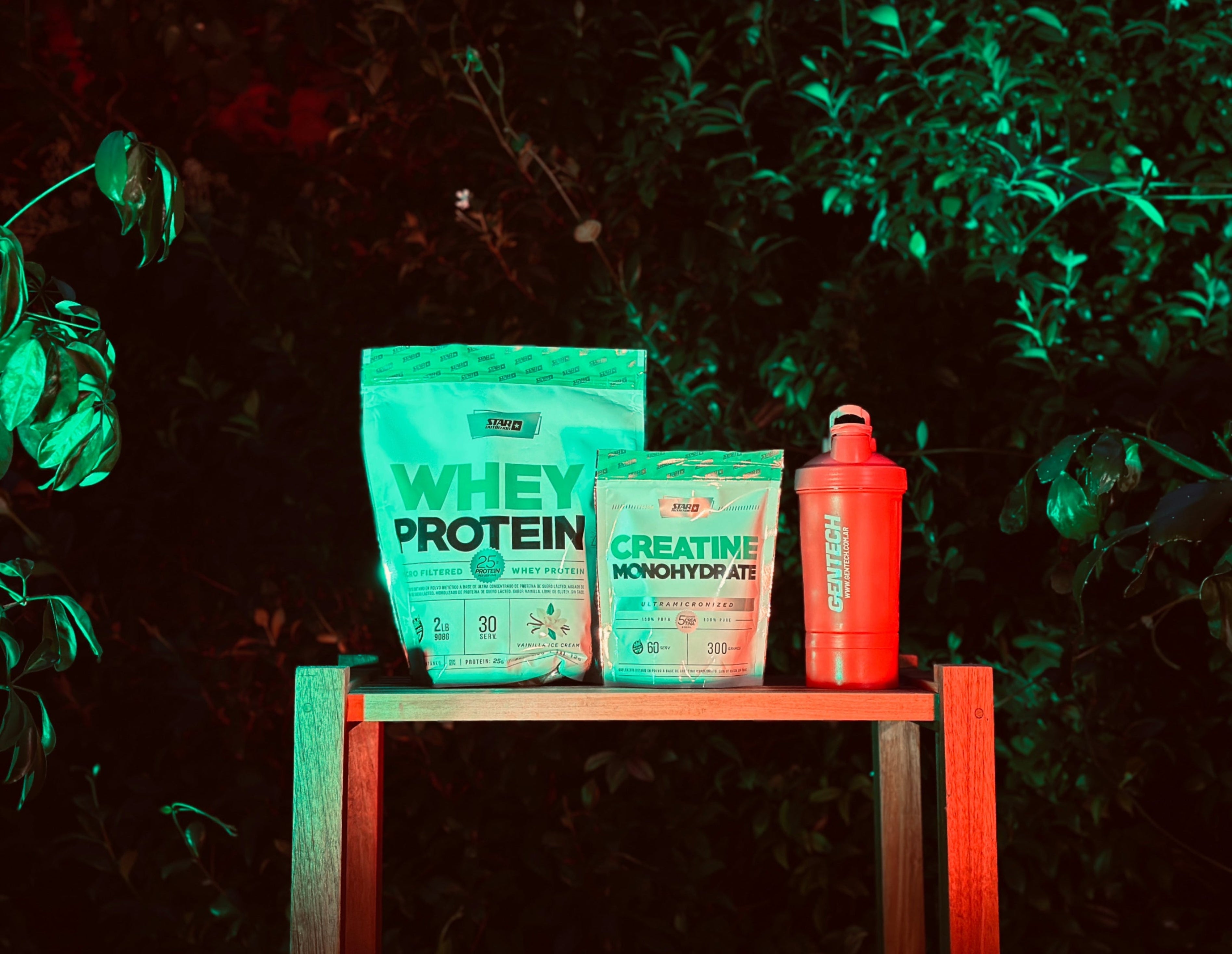 Star nutrition whey protein and creatine product supplements